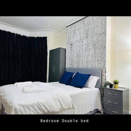 2 Bedroom Double Bed In East London Luaran gambar